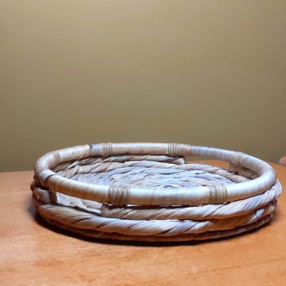 Seagrass tray - Picture 1 of 3